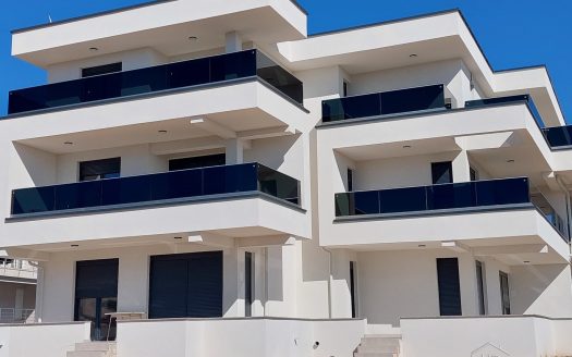 Pag, Novalja – zariadený apartmán s výhľadom na more