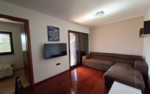Pag, Stara Novalja – zariadený apartmán len 200m od pláže