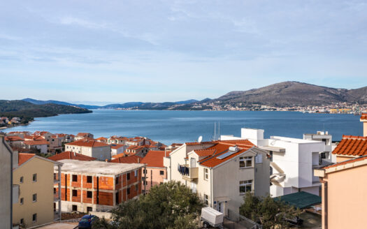 ☀Trogir/Ciovo(HR)-Exkluzívny predaj modernej novostavby, šesť bytových jednotiek s výhľadom na more