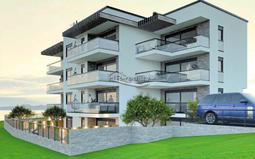 Trogir, Okrug Gornji – luxusné apartmány vo výstavbe s nádherným výhľadom na more