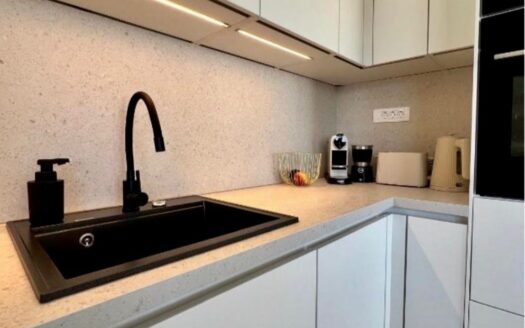 Trogir, Čiovo – kompletne zariadený apartmán v top lokalite