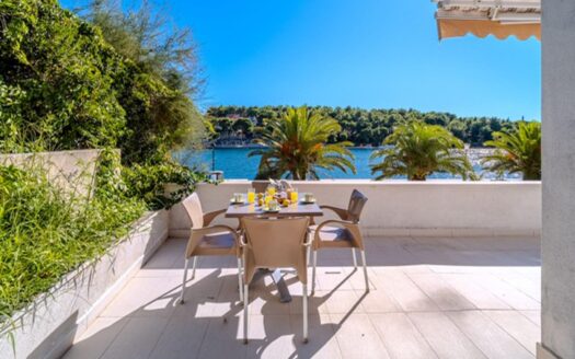 ☀Brač(HR)-Apartmány v 1. rade u mora!!!