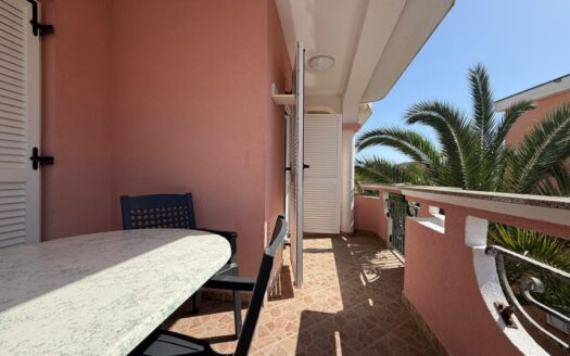 ☀Novalja(HR)-Novalja(HR)- útulný 2-izbový apartmán s veľkou terasou a parkovaním